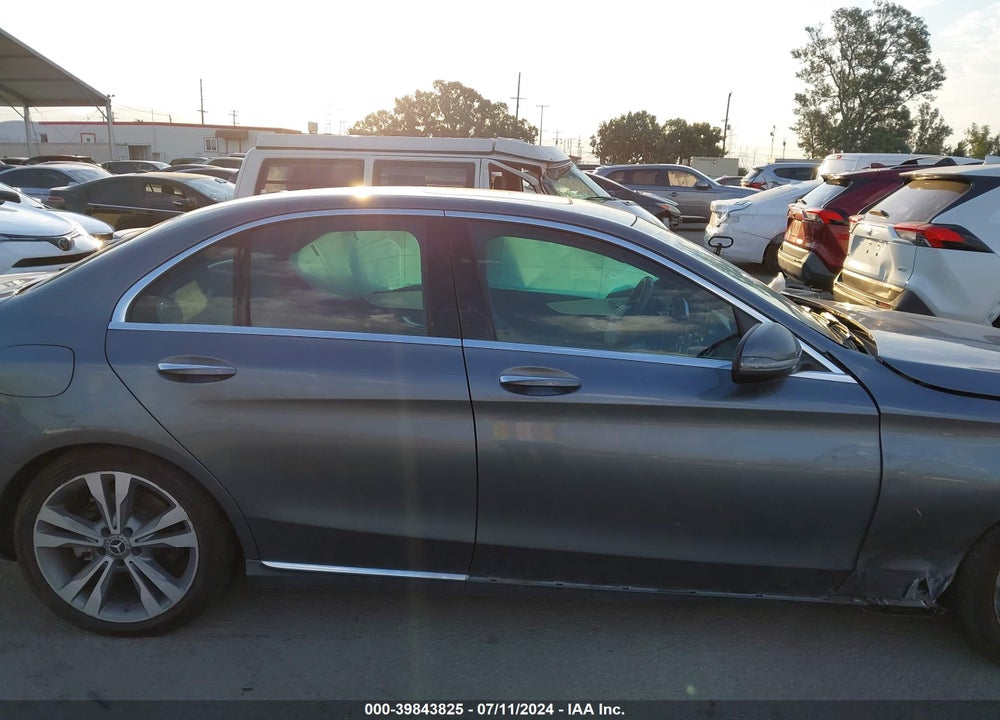 2018 MERCEDES-BENZ C 300 VIN: 55SWF4JB6JU275888