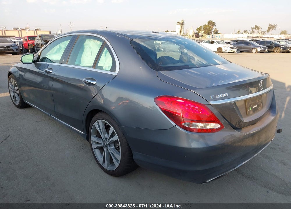 2018 MERCEDES-BENZ C 300 VIN: 55SWF4JB6JU275888