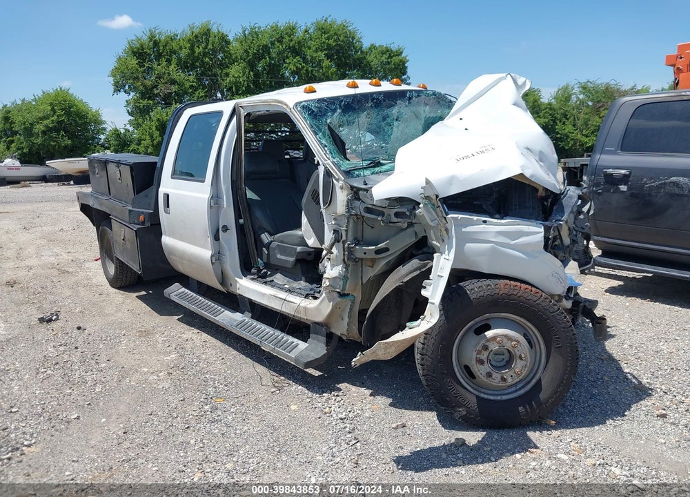 2015 FORD F-350 CHASSIS XL VIN: 1FD8W3HT0FEC51786