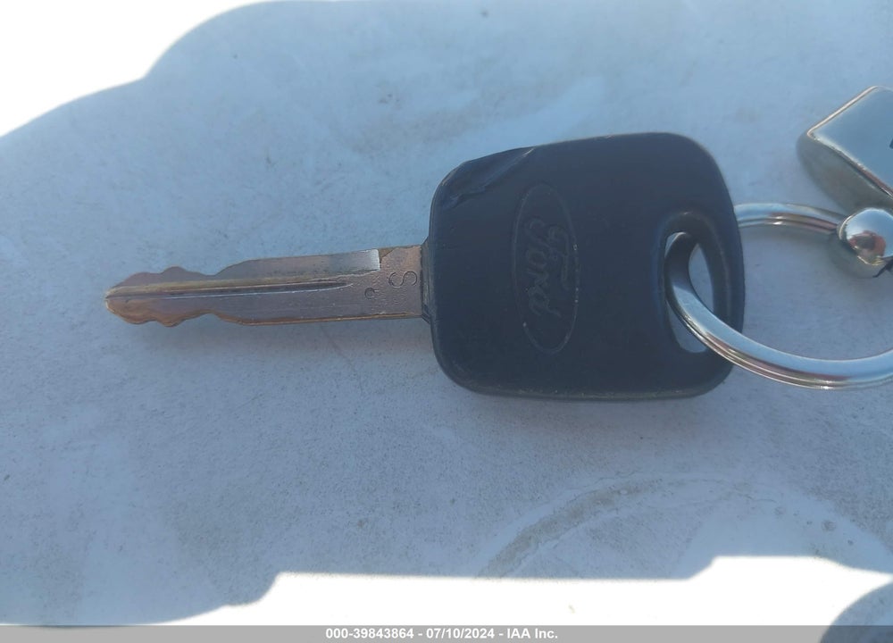 2000 FORD EXCURSION LIMITED VIN: 1FMNU42S2YEE17601