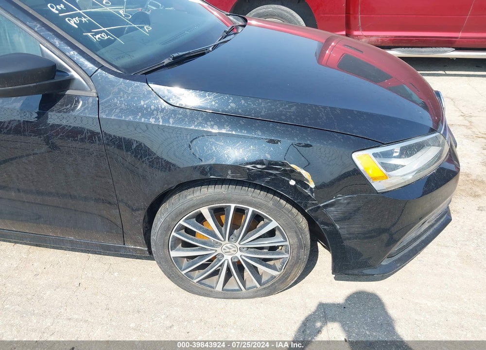 2016 VOLKSWAGEN JETTA 1.8T SPORT VIN: 3VWD17AJ7GM391716