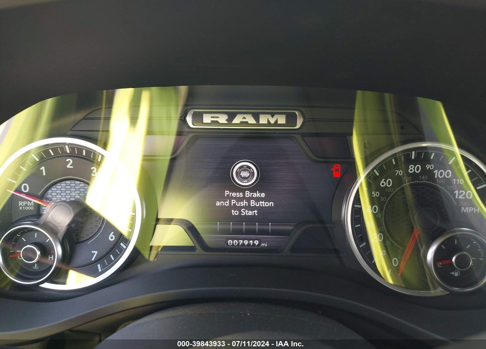 2022 RAM 1500 LAIE  4X2 5'7 BOX VIN: 1C6RREJT7NN451995