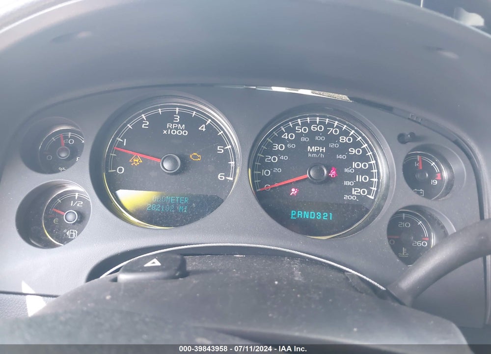 2007 CHEVROLET TAHOE LT VIN: 1GNFC13037R282084