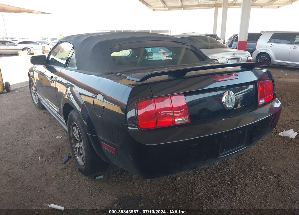 2005 FORD MUSTANG VIN: 1ZVFT84N155232460