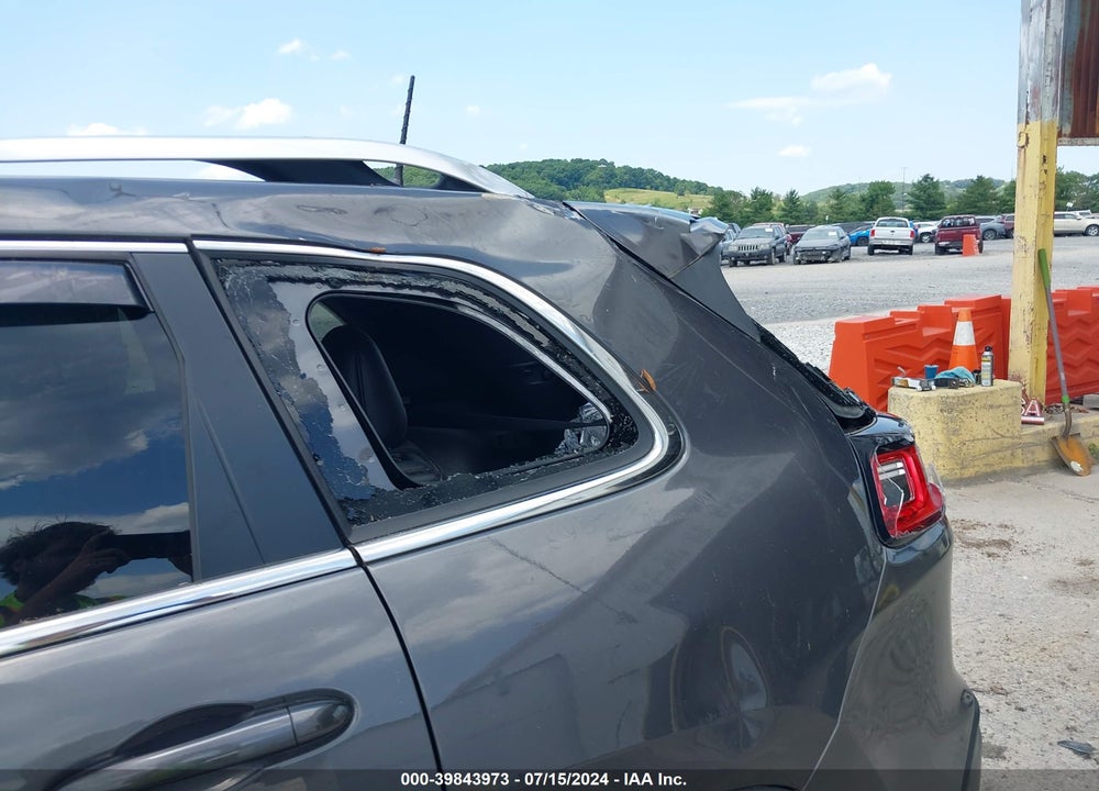 2021 JEEP CHEROKEE VIN: 1C4PJMMX6MD129353