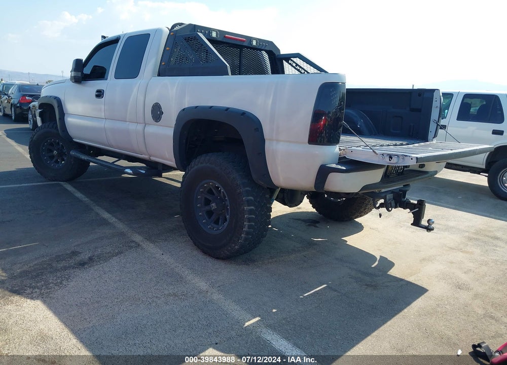 2004 CHEVROLET SILVERADO 1500 LS VIN: 2GCEC19T041304987