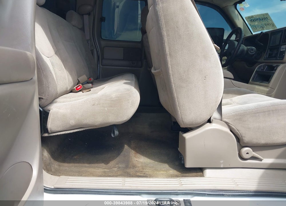 2004 CHEVROLET SILVERADO 1500 LS VIN: 2GCEC19T041304987