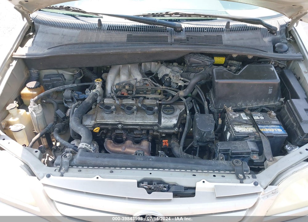 2002 TOYOTA SIENNA XLE VIN: 4T3ZF13C62U460327