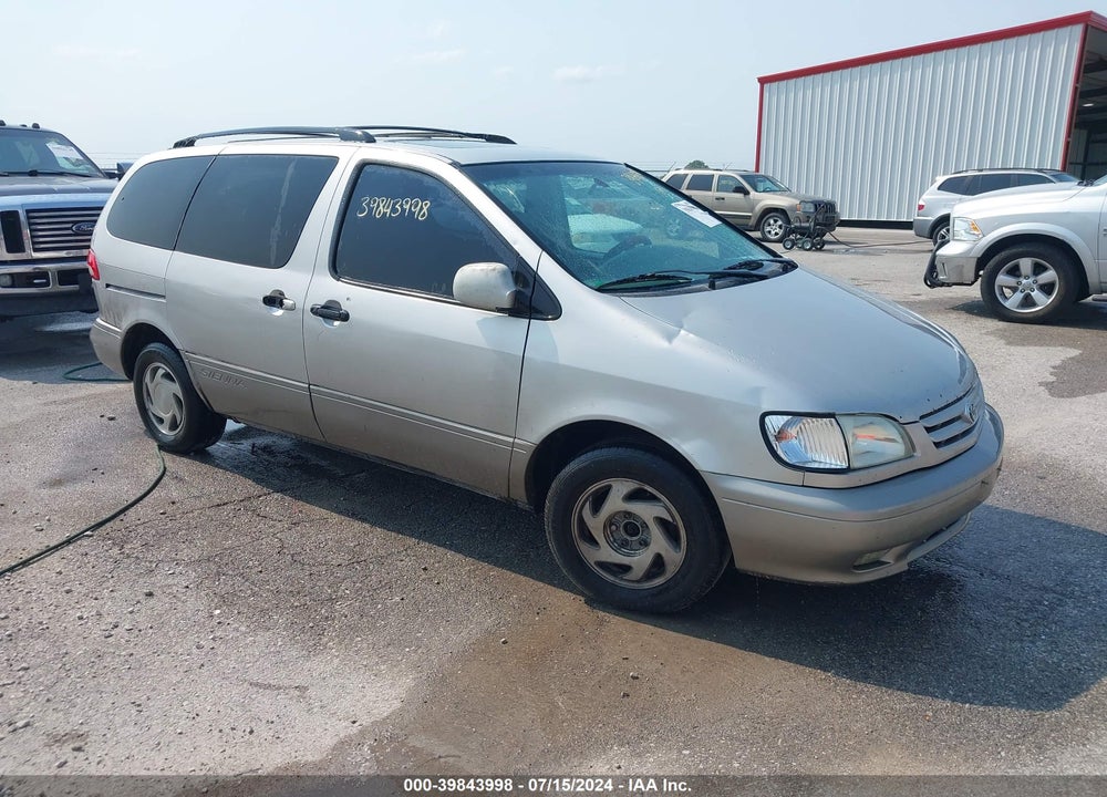 2002 TOYOTA SIENNA XLE VIN: 4T3ZF13C62U460327