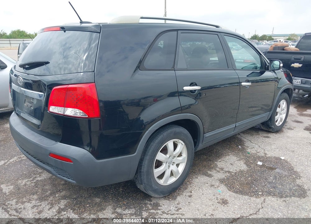 2012 KIA SORENTO LX V6 VIN: 5XYKT4A25CG296543
