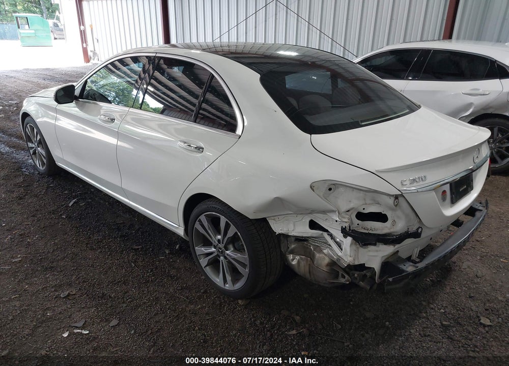 2017 MERCEDES-BENZ C 300 LUXURY/SPORT VIN: 55SWF4JB4HU232564