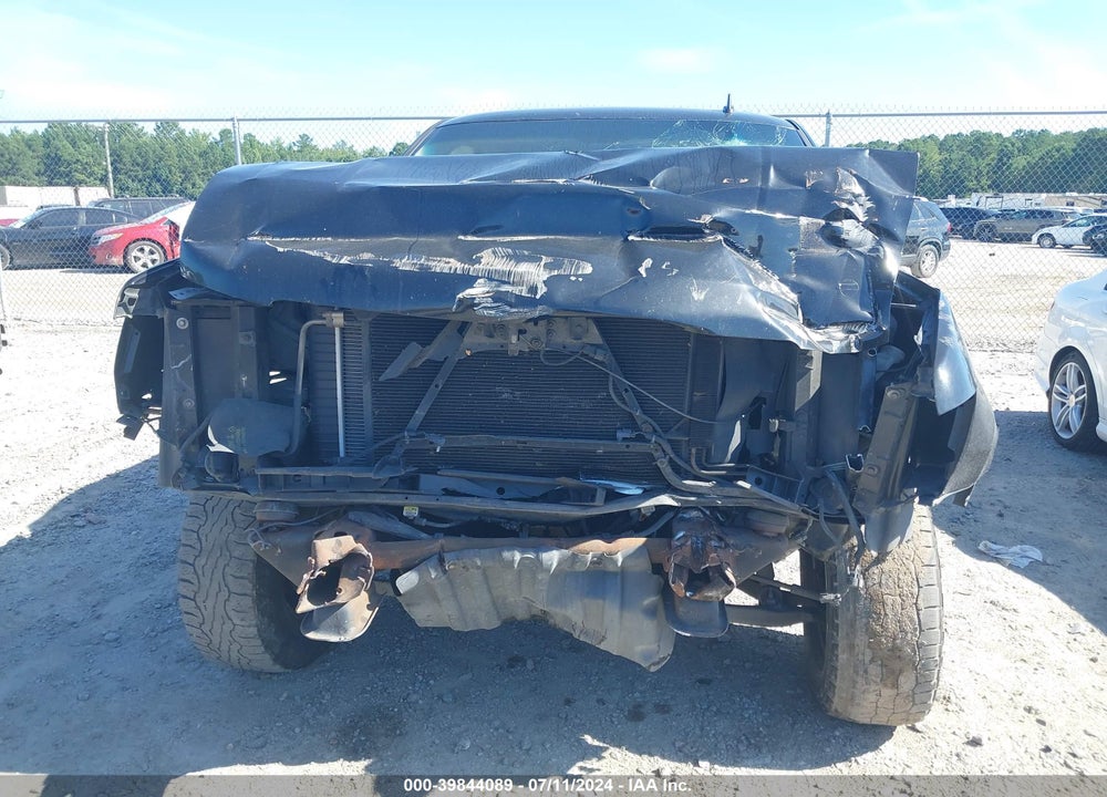 2008 CHEVROLET TAHOE VIN: 1GNFC13028R207460