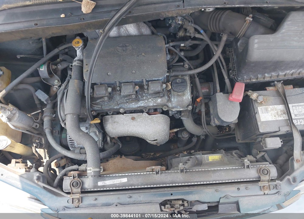 1998 TOYOTA SIENNA LE VIN: 4T3ZF13C9WU012279