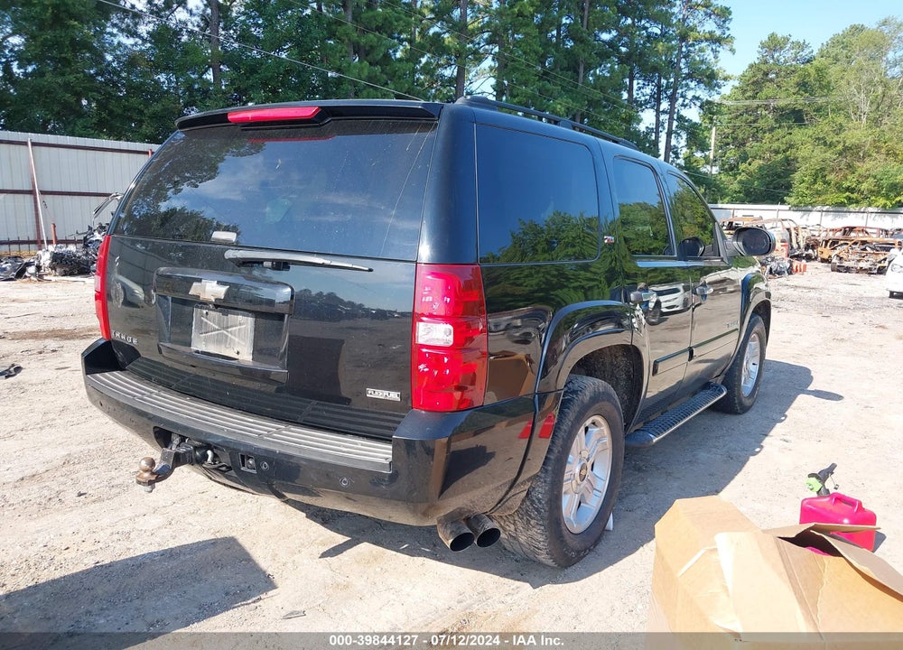 2008 CHEVROLET TAHOE LT VIN: 1GNFC13088R226370