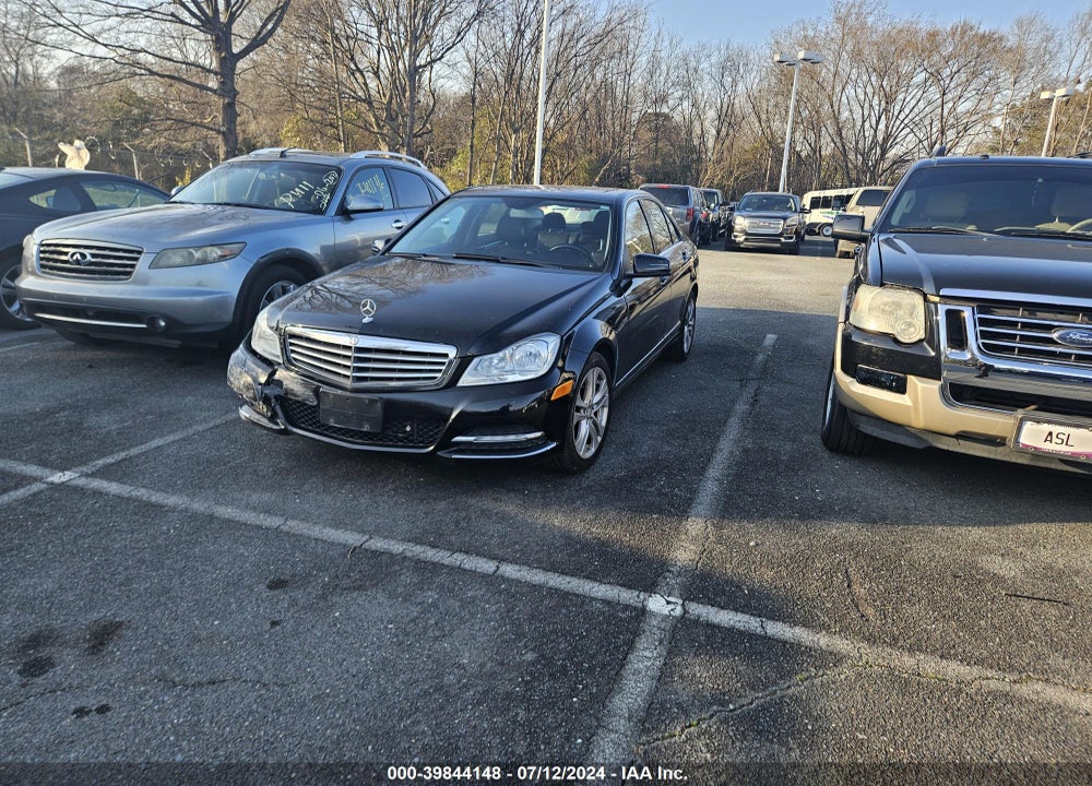 2013 MERCEDES-BENZ C 300 VIN: WDDGF8ABXDR270663
