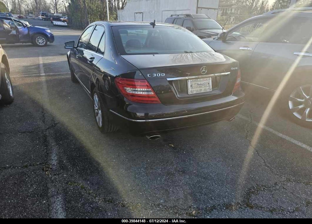 2013 MERCEDES-BENZ C 300 VIN: WDDGF8ABXDR270663