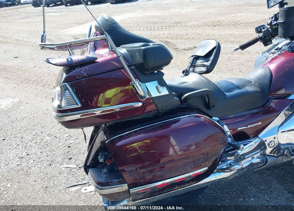 2006 HONDA GL1800 VIN: 1HFSC47H96A504719
