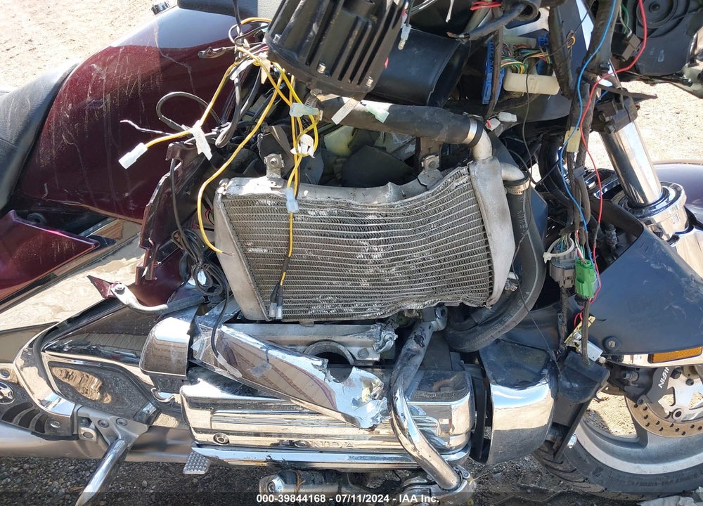 2006 HONDA GL1800 VIN: 1HFSC47H96A504719