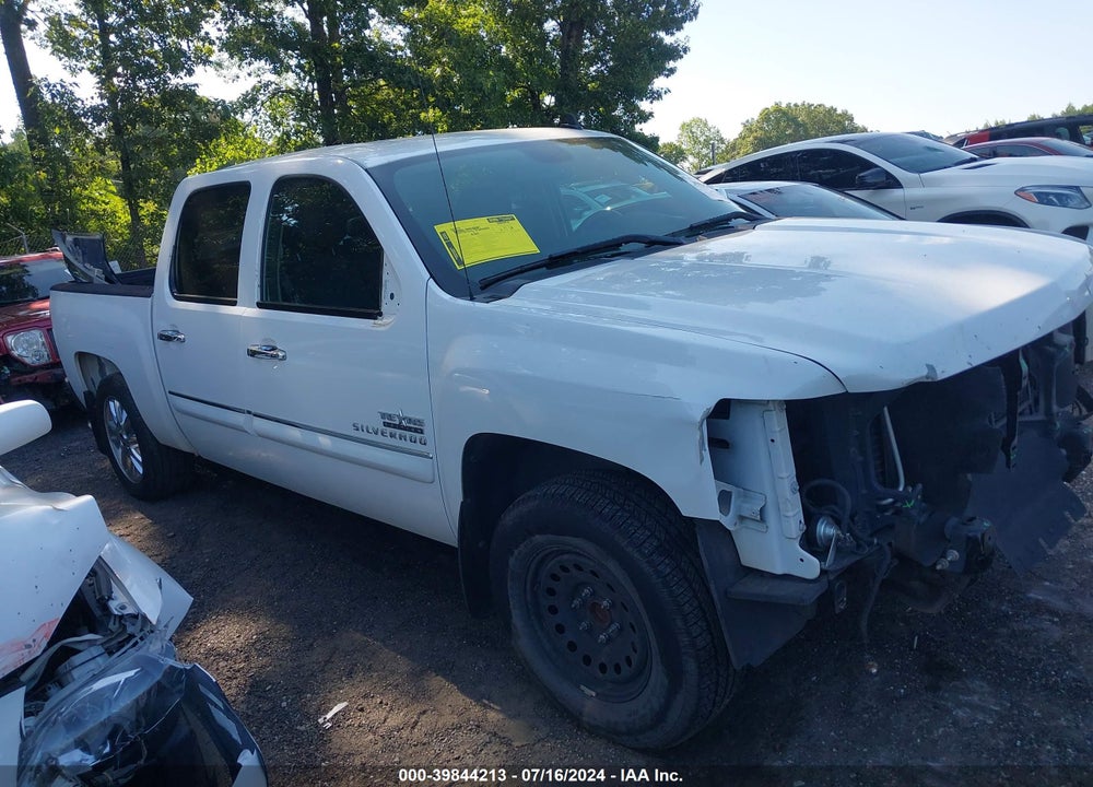2013 CHEVROLET SILVERADO 1500 LT VIN: 3GCPCSE05DG177459