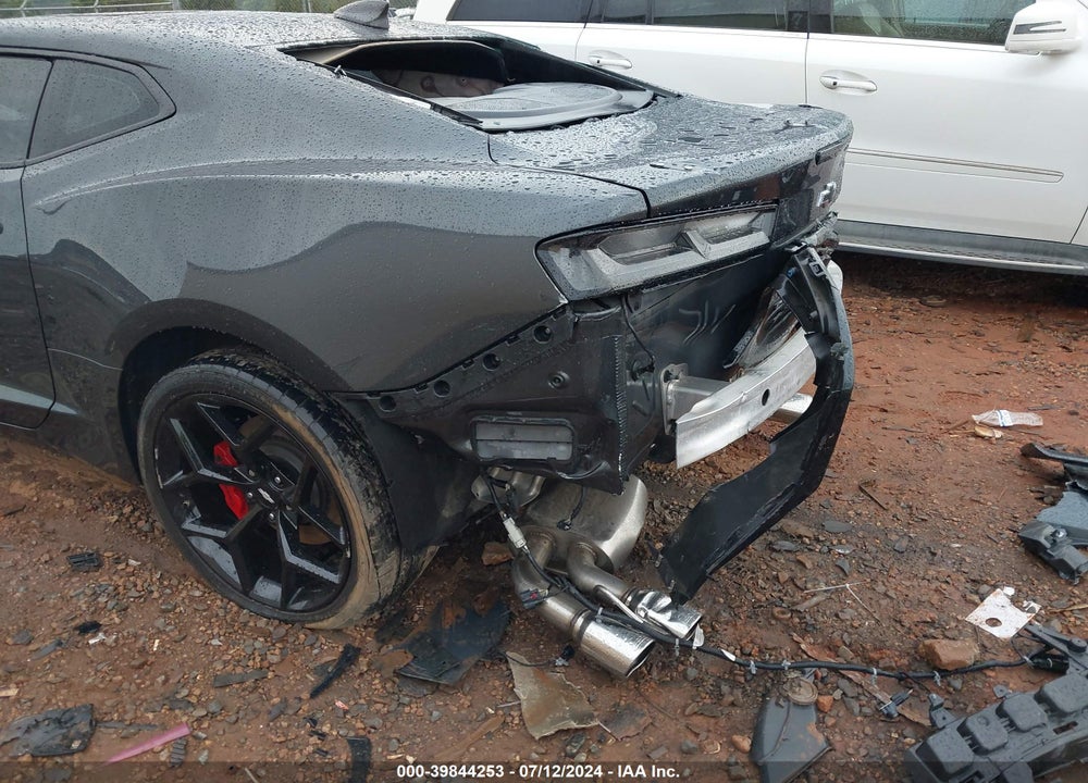 2016 CHEVROLET CAMARO 2SS VIN: 1G1FH1R76G0191533