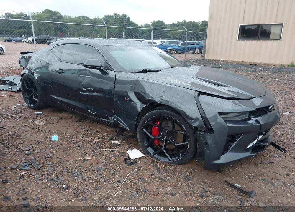 2016 CHEVROLET CAMARO 2SS VIN: 1G1FH1R76G0191533