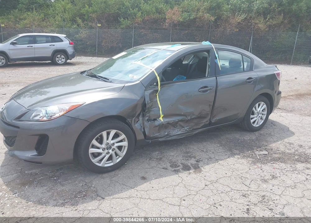 2013 MAZDA 3 I TOURING VIN: JM1BL1VP8D1834903