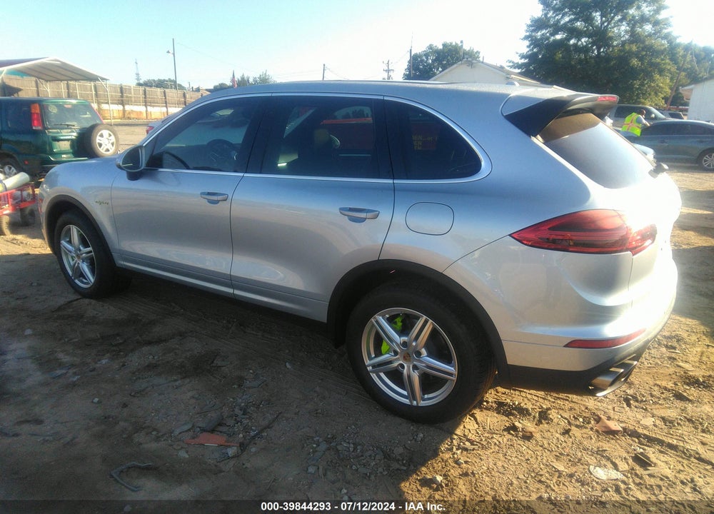2016 PORSCHE CAYENNE E-HYBRID S VIN: WP1AE2A22GLA62122