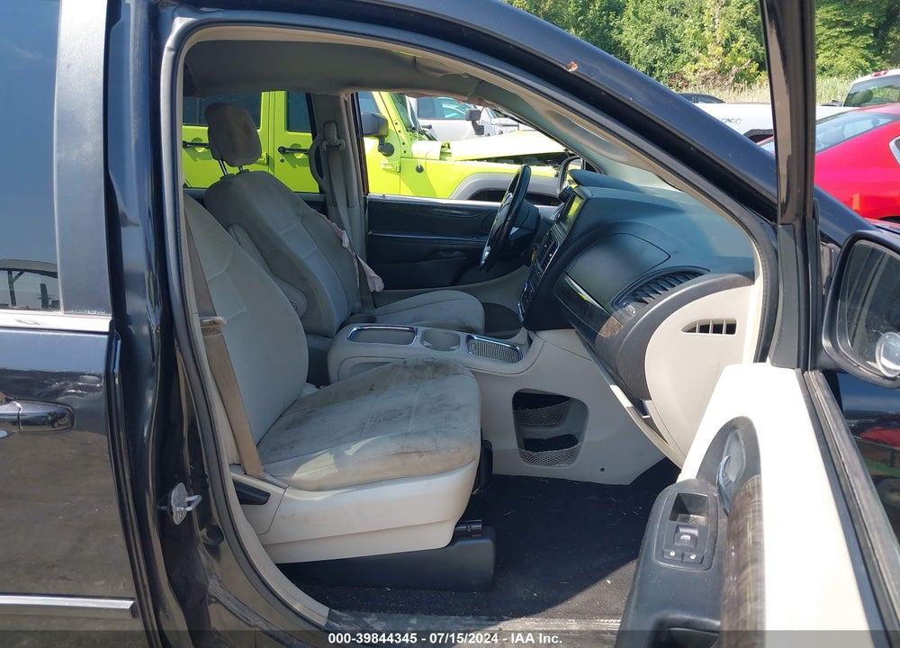 2011 DODGE GRAND CARAVAN CREW VIN: 2D4RN5DG0BR693709
