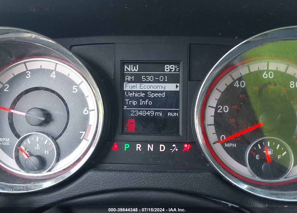 2011 DODGE GRAND CARAVAN CREW VIN: 2D4RN5DG0BR693709