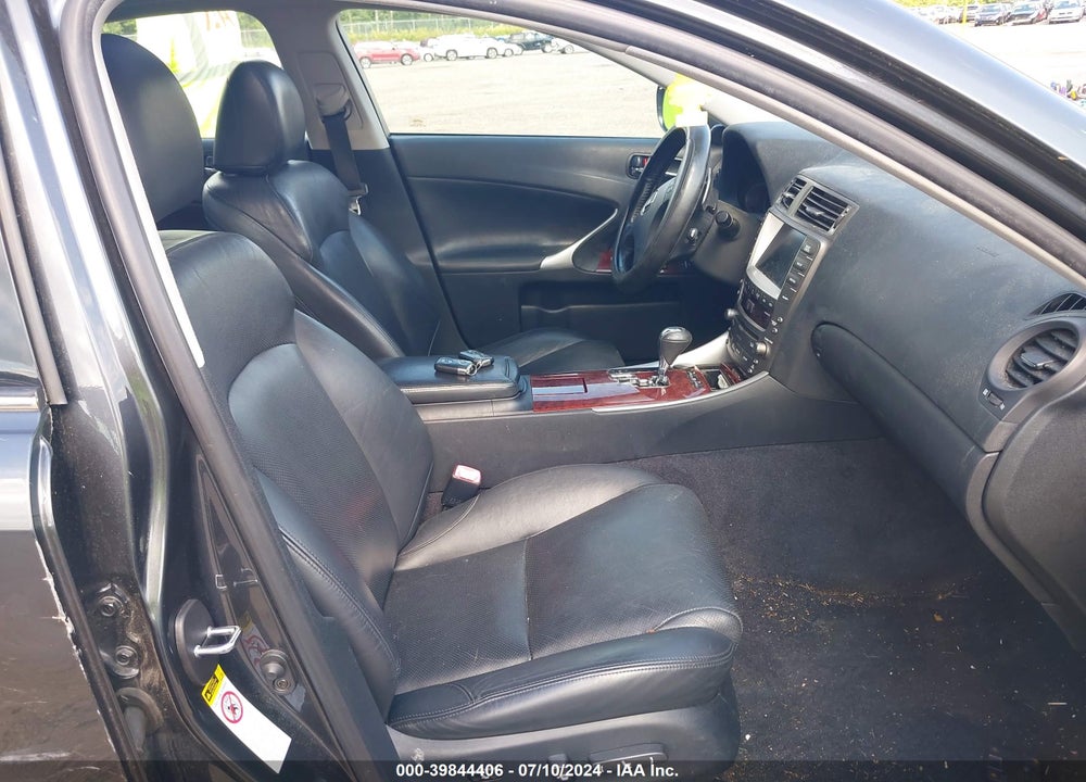 2006 LEXUS IS 250 VIN: JTHCK262462008030