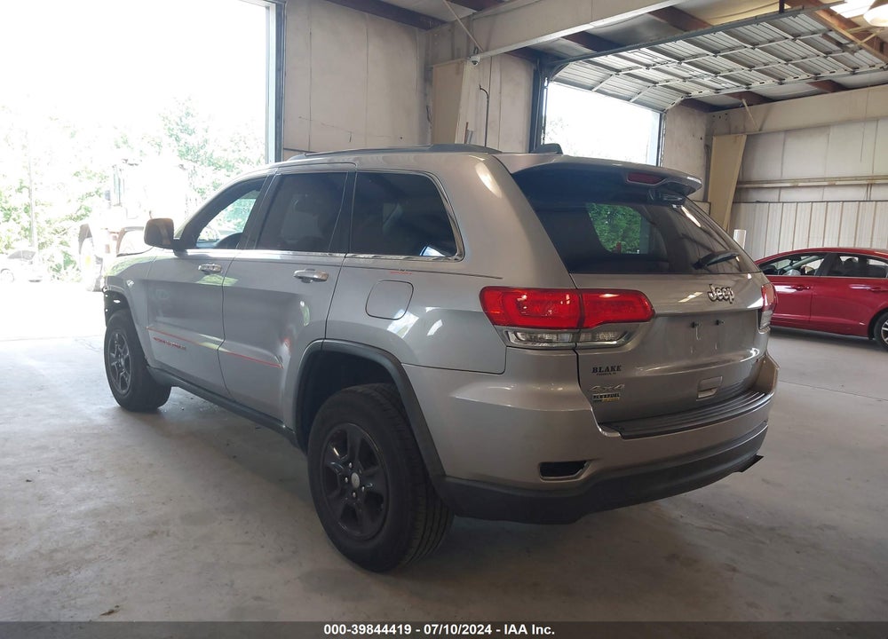 2015 JEEP GRAND CHEROKEE LAREDO VIN: 1C4RJFAG3FC205158