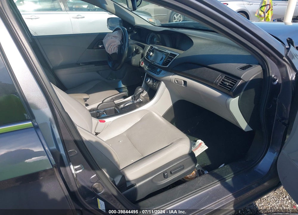 2013 HONDA ACCORD EX-L V-6 VIN: 1HGCR3F82DA005462
