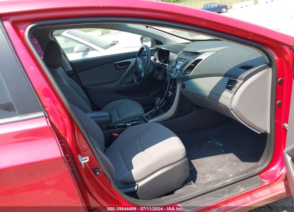2015 HYUNDAI ELANTRA SE VIN: KMHDH4AE1FU223995