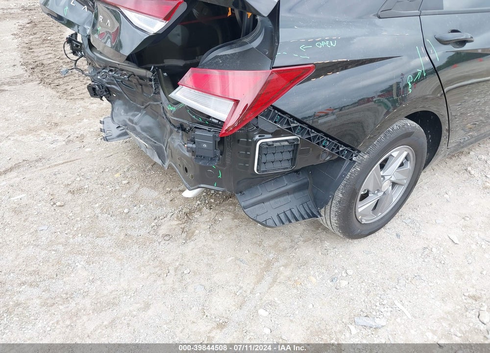 2024 HYUNDAI ELANTRA SE VIN: KMHLL4DG5RU767167