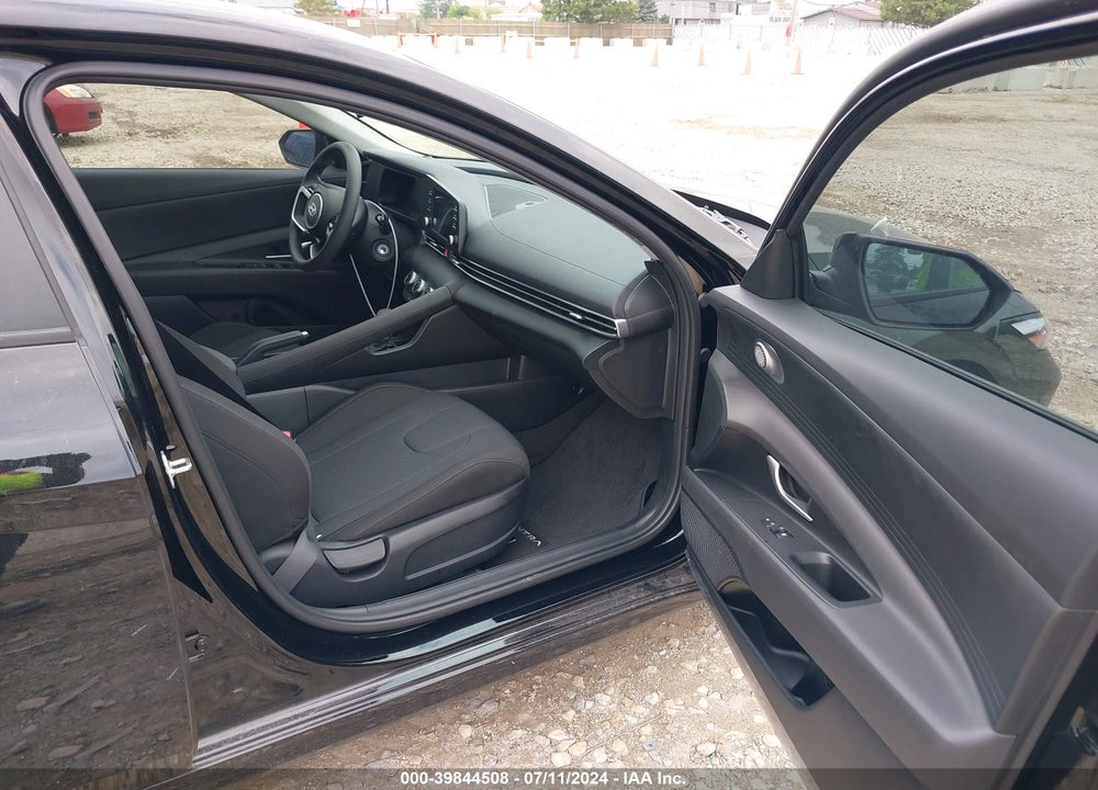 2024 HYUNDAI ELANTRA SE VIN: KMHLL4DG5RU767167
