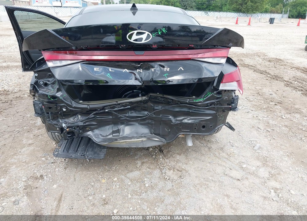 2024 HYUNDAI ELANTRA SE VIN: KMHLL4DG5RU767167