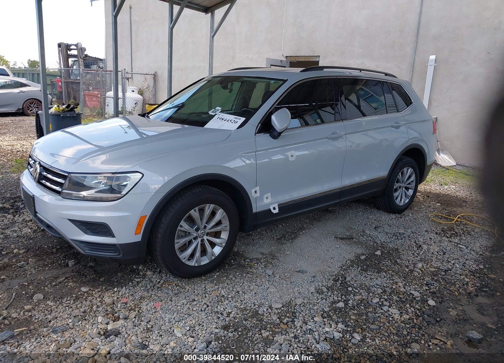 2018 VOLKSWAGEN TIGUAN 2.0T SE/2.0T SEL VIN: 3VV2B7AX1JM100177