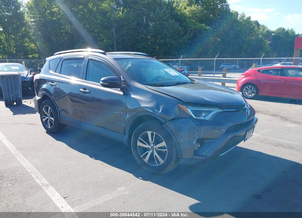 2016 TOYOTA RAV4 XLE VIN: 2T3WFREV3GW292136