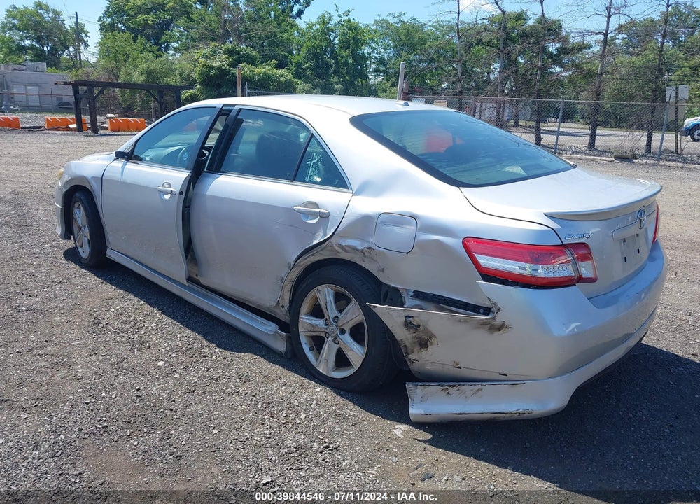 2011 TOYOTA CAMRY SE VIN: 4T1BF3EK5BU225265