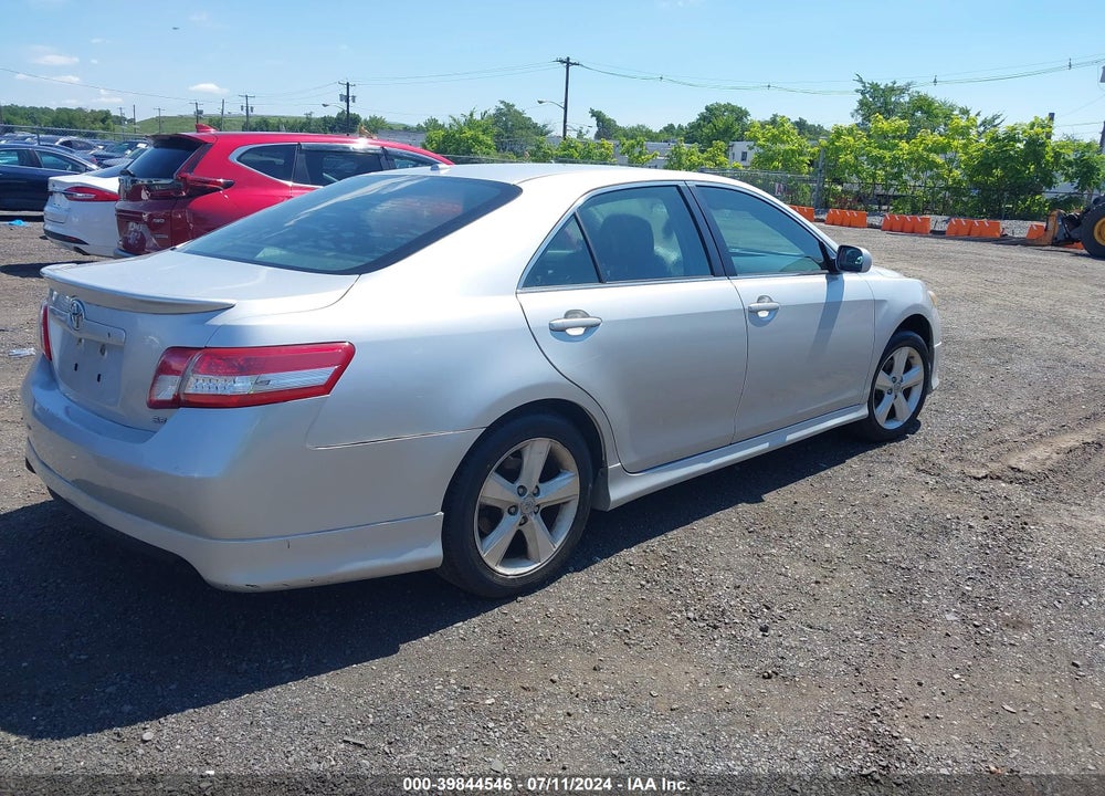 2011 TOYOTA CAMRY SE VIN: 4T1BF3EK5BU225265