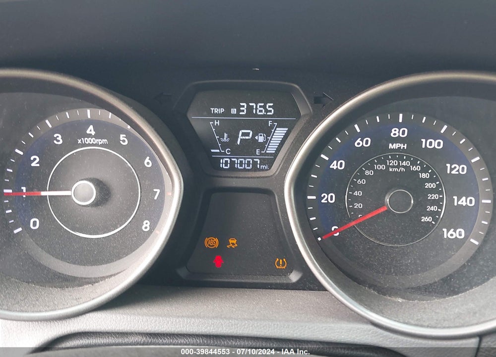 2016 HYUNDAI ELANTRA SE VIN: 5NPDH4AE3GH735127