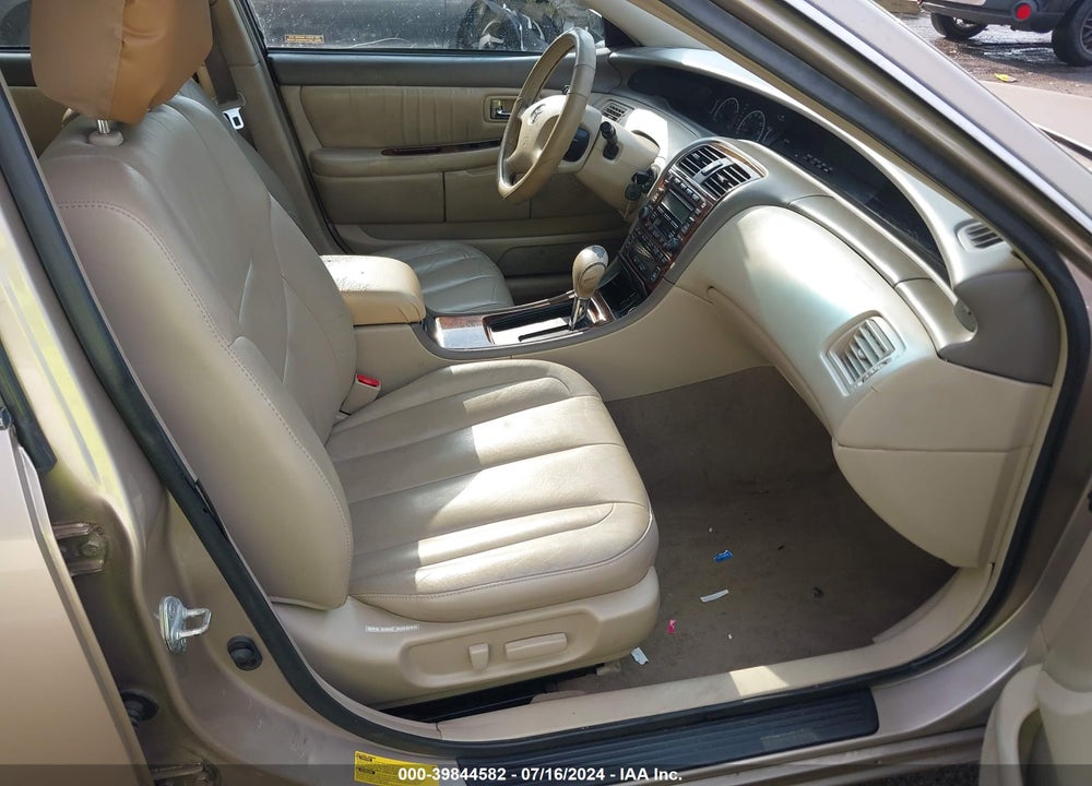 2002 TOYOTA AVALON XLS VIN: 4T1BF28B02U262519