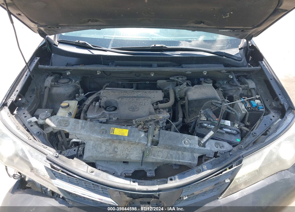 2015 TOYOTA RAV4 XLE VIN: 2T3WFREV0FW155024