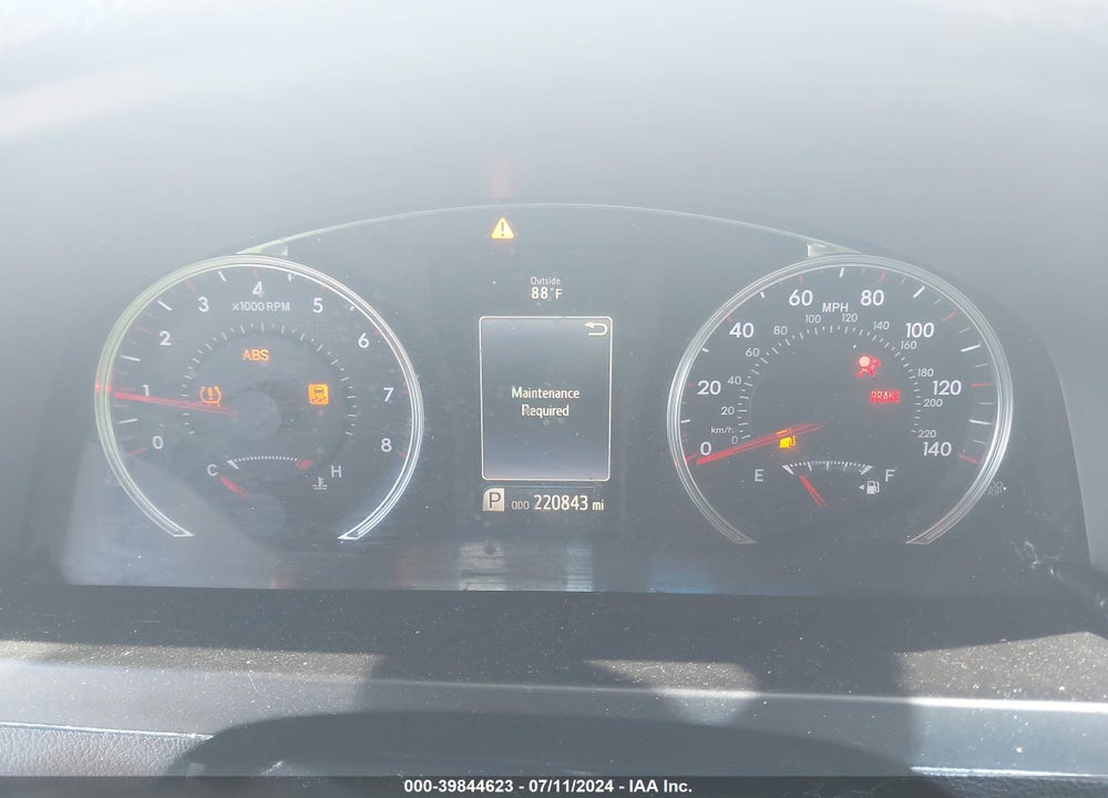 2016 TOYOTA CAMRY SE VIN: 4T1BF1FKXGU527581