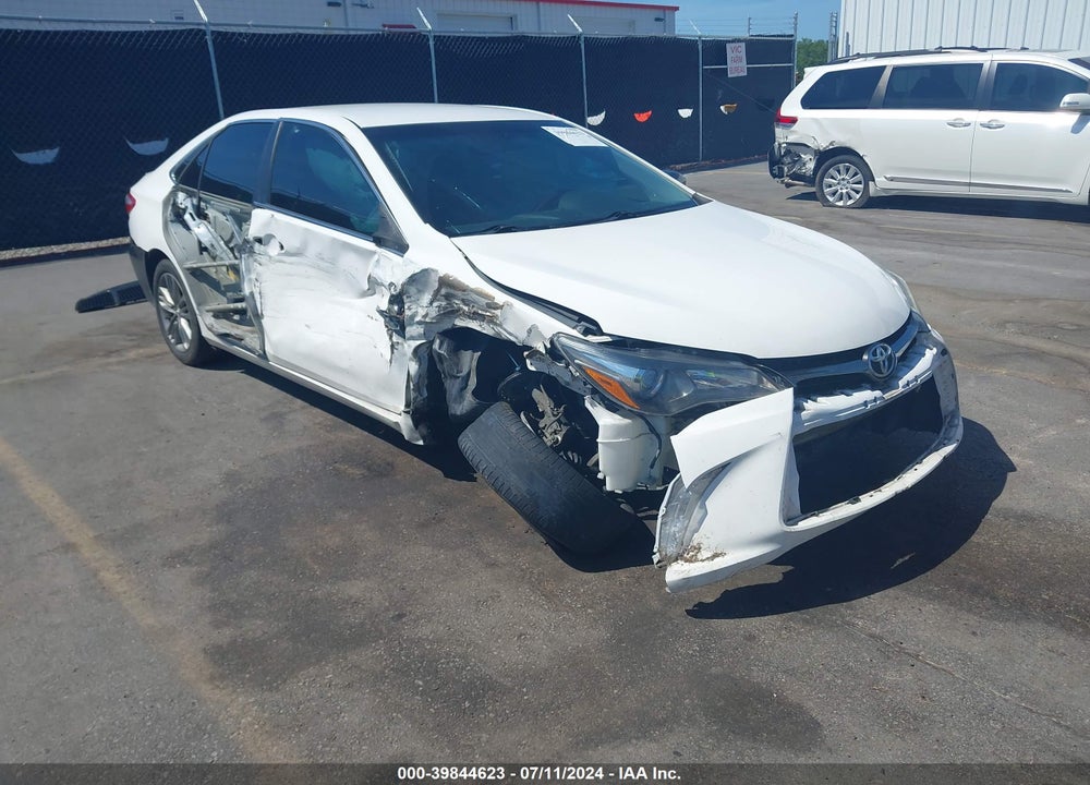 2016 TOYOTA CAMRY SE VIN: 4T1BF1FKXGU527581