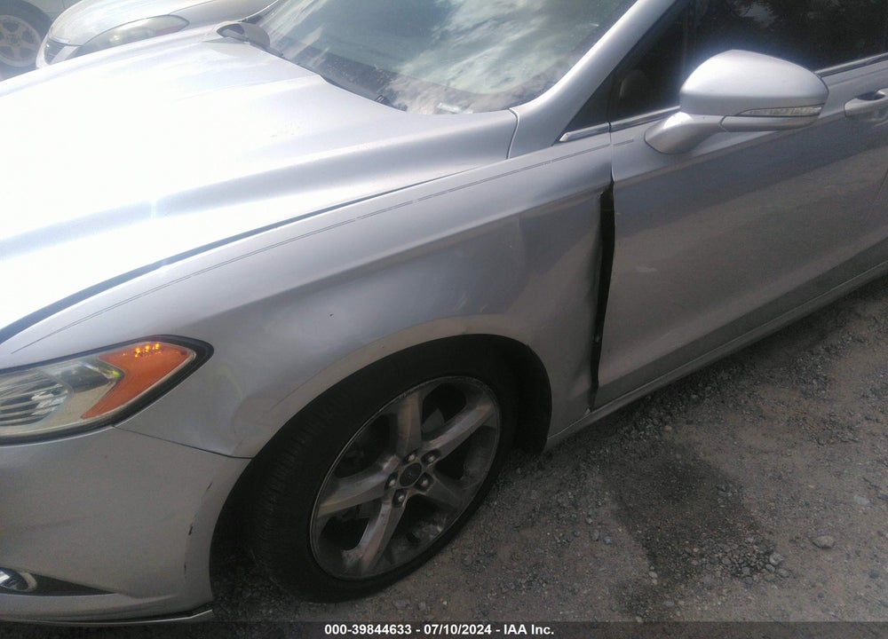 2015 FORD FUSION SE VIN: 1FA6P0H79F5105113