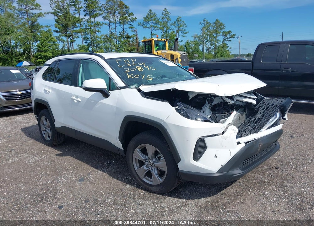 2024 TOYOTA RAV4 XLE VIN: 2T3W1RFV3RW308190