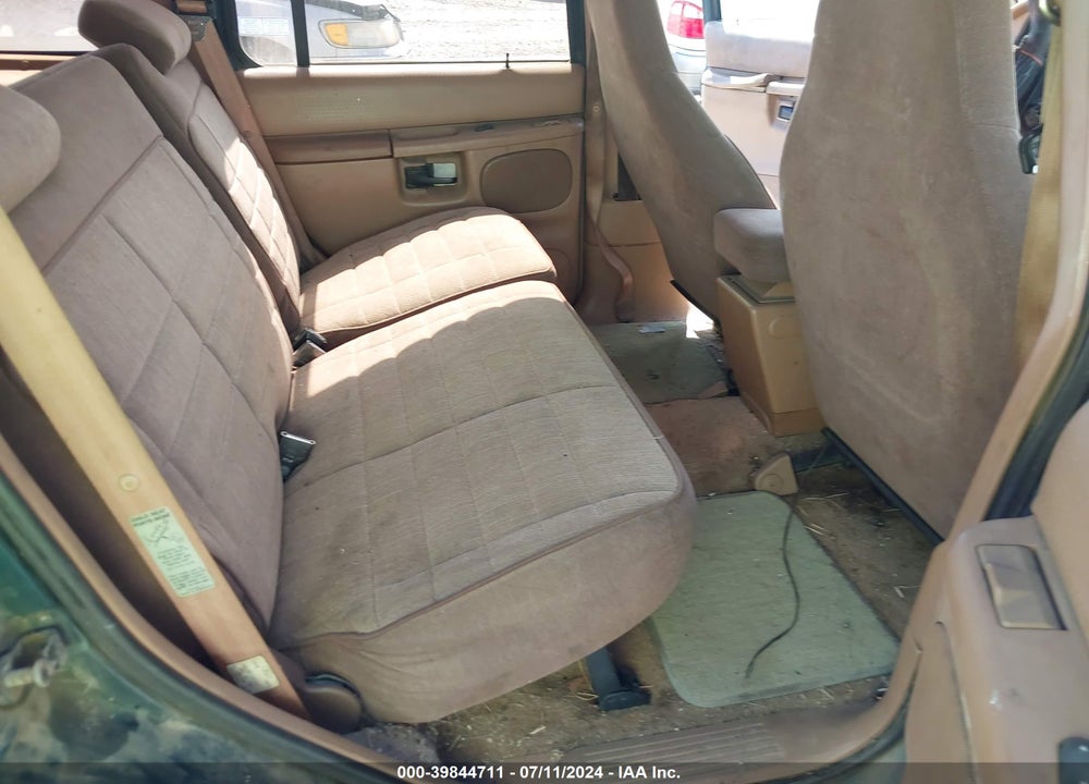 1995 FORD EXPLORER VIN: 1FMDU34X7SZB42158