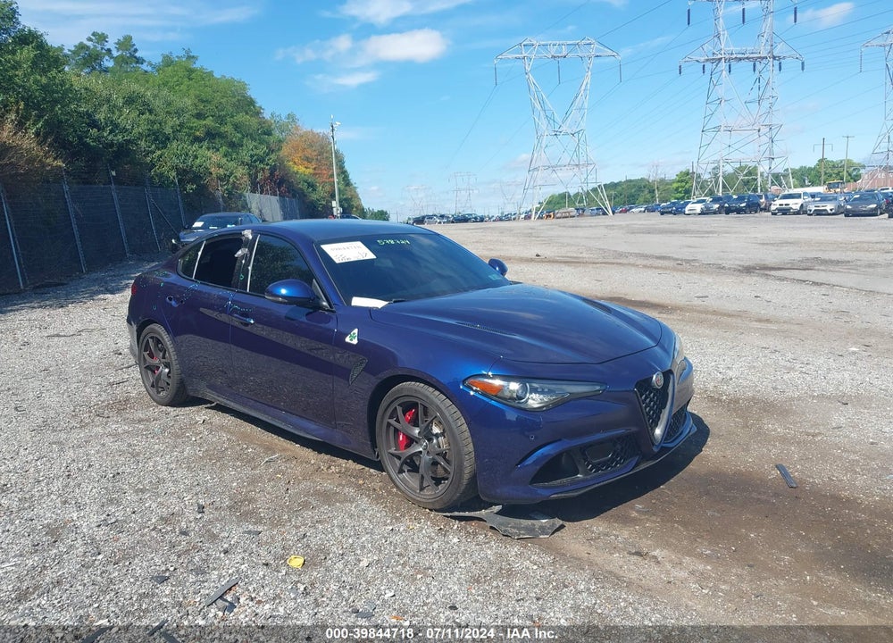 2018 ALFA ROMEO GIULIA QUADRIFOGLIO RWD VIN: ZARFAEAV7J7578724