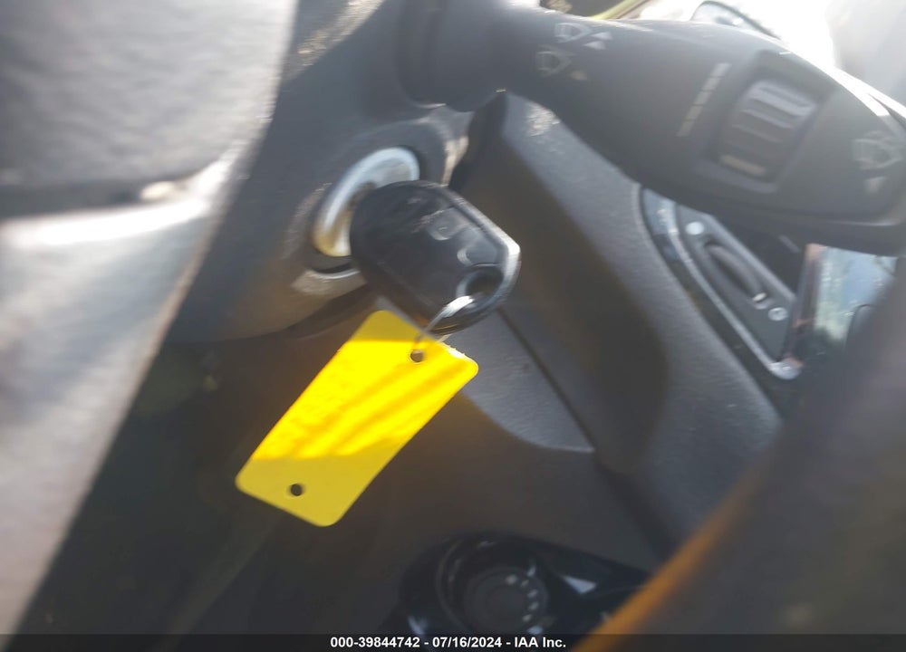 2019 FORD FIESTA SE VIN: 3FADP4EJ1KM106212